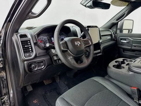 Used 2025 RAM 2500 Big Horn image 9