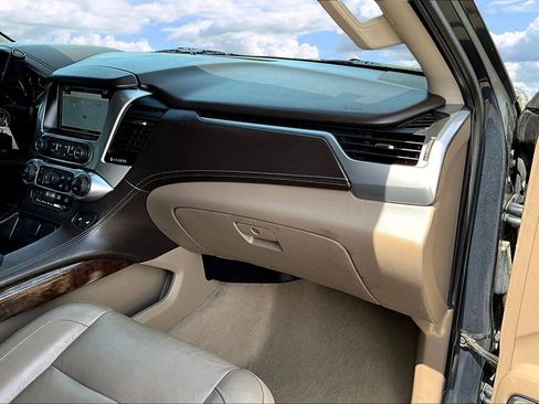 Used 2020 Chevrolet Tahoe LT image 28