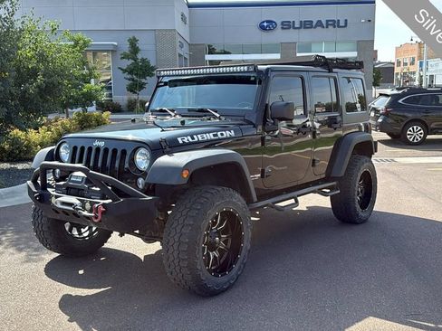 Used 2018 Jeep Wrangler Unlimited Rubicon w/ Connectivity Group AWD/4WD image 1