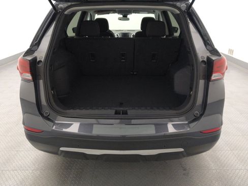 Used 2023 Chevrolet Equinox LT FWD image 29