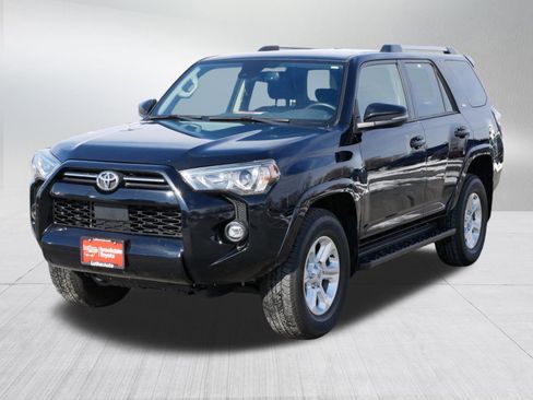 Certified 2024 Toyota 4Runner SR5 Premium image 3