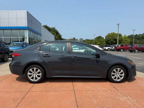 Used 2023 Toyota Corolla LE FWD image 7