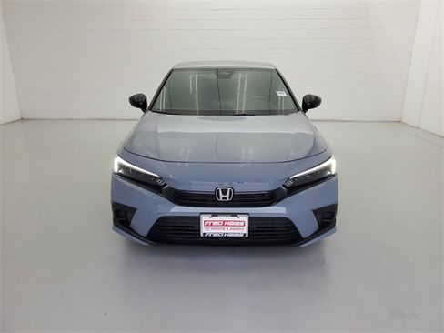 Used 2024 Honda Civic Sport image 3