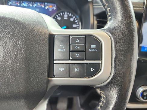 Used 2024 Ford Expedition XLT image 24