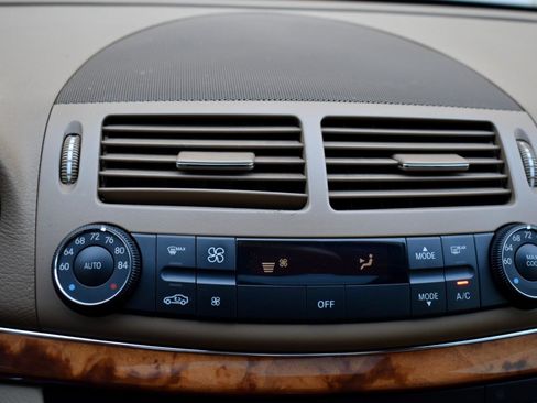 Used 2008 Mercedes-Benz E 350 4MATIC Wagon image 17