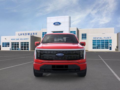 New 2023 Ford F150 Lightning Platinum image 28