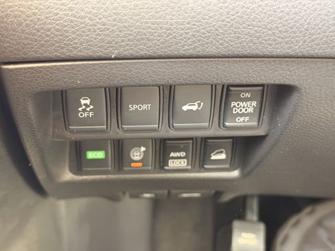 Used 2016 Nissan Rogue SL w/ SL Premium Package AWD/4WD image 24