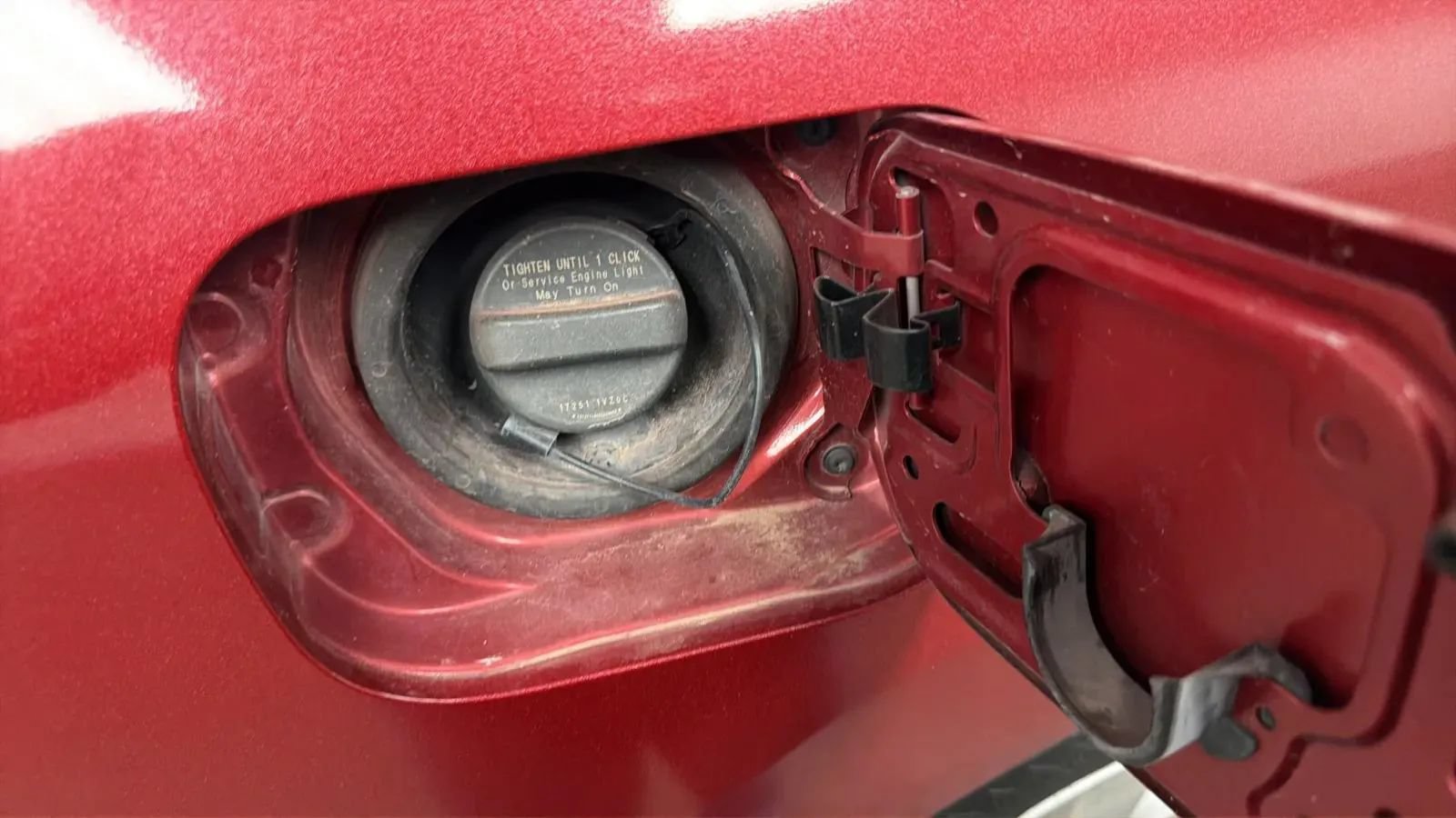 Used 2013 Nissan Rogue S FWD image 27