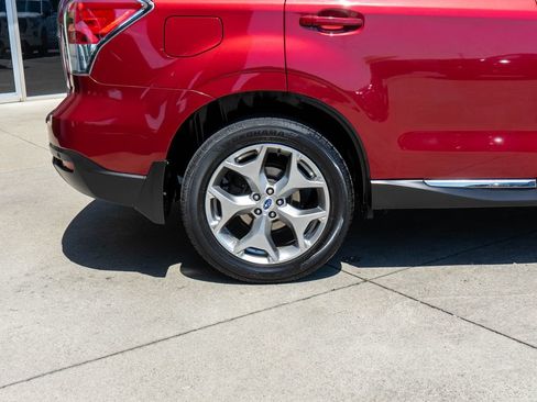 Used 2018 Subaru Forester 2.5i Touring AWD/4WD image 37