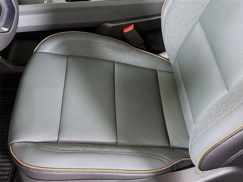 New 2026 GMC Acadia AT4 w/ Luxury Package AWD/4WD image 14