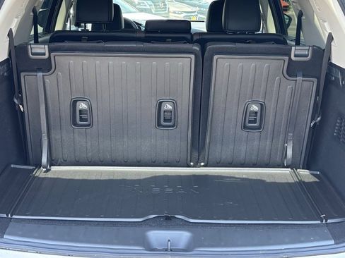 New 2025 Nissan Pathfinder Platinum w/ Cargo Package image 16