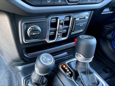 New 2026 Jeep Gladiator Sport AWD/4WD image 15