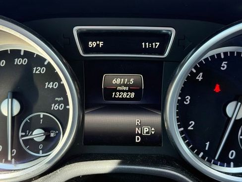 Used 2016 Mercedes-Benz GL 550 4MATIC image 13