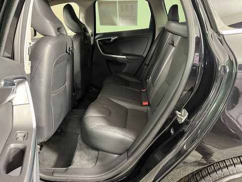 Used 2016 Volvo XC60 T5 Premier image 13