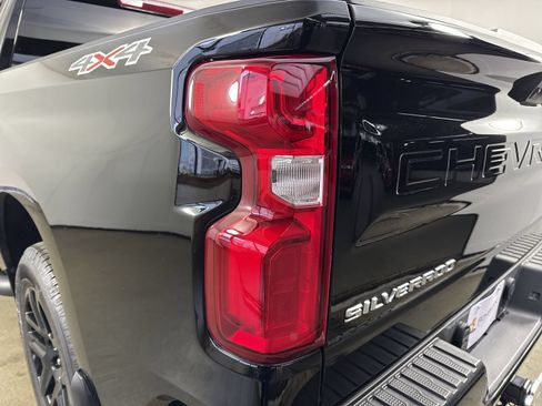 Used 2025 Chevrolet Silverado 1500 RST w/ Protection Package AWD/4WD image 28