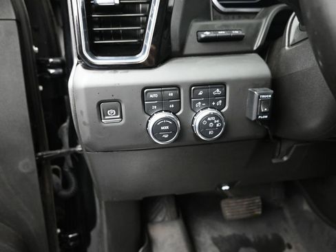 Used 2024 GMC Sierra 2500 Denali w/ Technology Package image 25