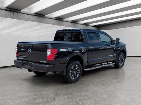 Used 2019 Nissan Titan PRO-4X w/ Pro-4x Convenience Package AWD/4WD image 7