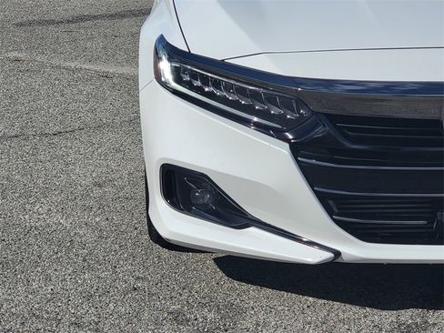 Used 2022 Honda Accord Sport Special Edition image 3