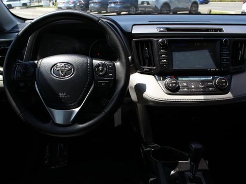Used 2017 Toyota RAV4 XLE w/ Carpet Mat Package FWD image 39