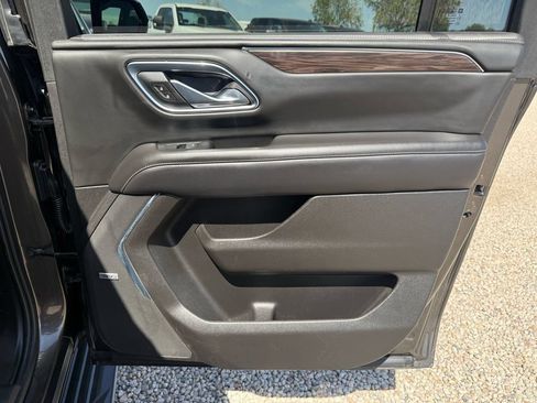 Used 2021 Chevrolet Suburban LT AWD/4WD image 20