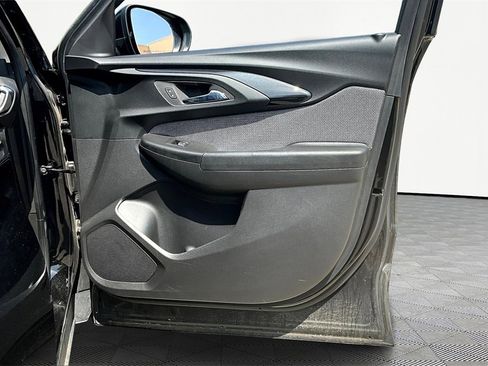 Used 2023 Chevrolet TrailBlazer LT w/ Convenience Package image 24