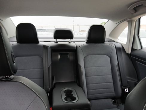 New 2026 Volkswagen Jetta SE FWD image 43