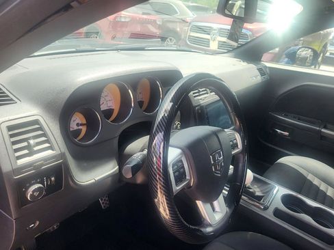 Used 2013 Dodge Challenger R/T RWD image 49