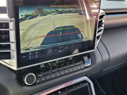 Used 2025 Toyota Sequoia Platinum image 25