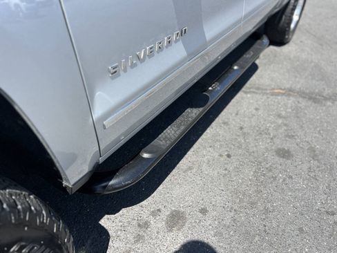 Used 2017 Chevrolet Silverado 1500 LTZ Z71 w/ LTZ Plus Package AWD/4WD image 8