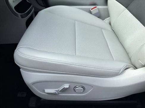 New 2026 Hyundai Ioniq 9 SEL image 10