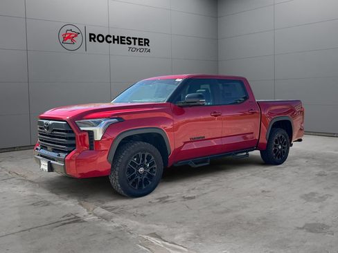 Used 2024 Toyota Tundra Limited AWD/4WD image 7