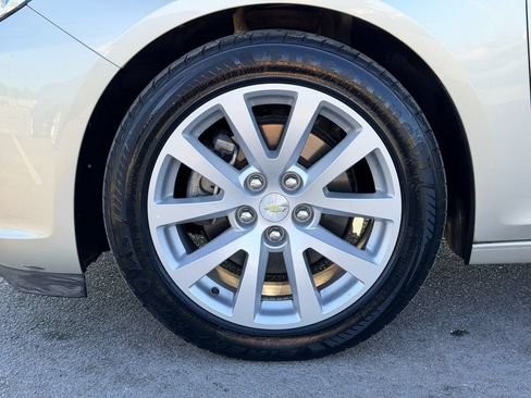 Used 2015 Chevrolet Malibu LT FWD image 26