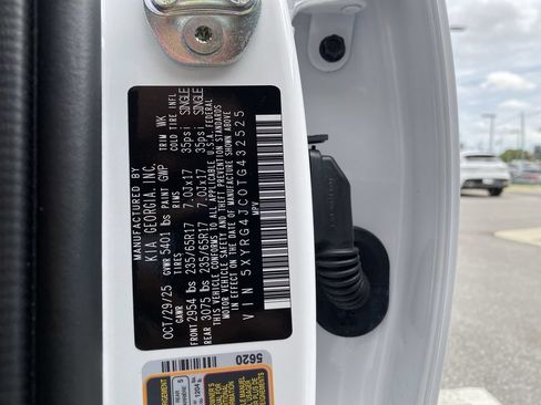 Used 2026 Kia Sorento LX FWD image 35