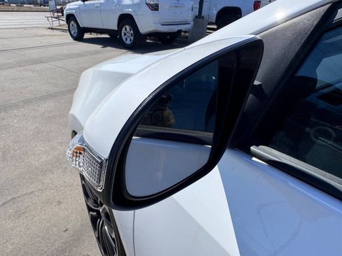 Used 2016 Toyota Corolla S image 17