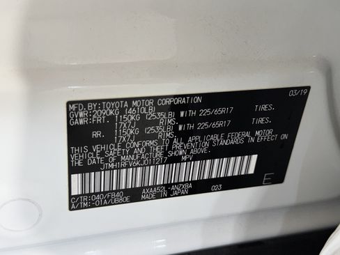 Used 2019 Toyota RAV4 LE FWD image 35