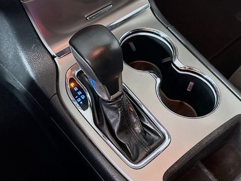 Used 2019 Jeep Grand Cherokee Laredo AWD/4WD image 20