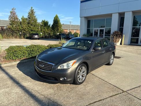 Used 2013 INFINITI M37 w/ Premium Pkg RWD image 3