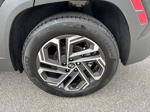 Used 2025 Hyundai Tucson Limited AWD/4WD image 20