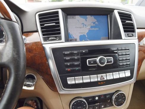 Used 2013 Mercedes-Benz ML 350 4MATIC image 25