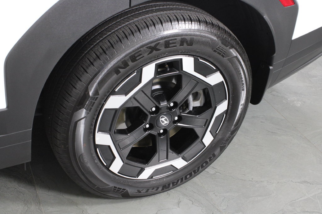 Used 2026 Hyundai Santa Fe SEL FWD image 15