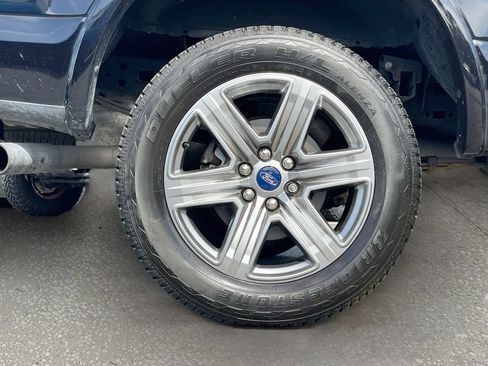 Used 2019 Ford F150 XLT w/ Equipment Group 302A Luxury AWD/4WD image 29