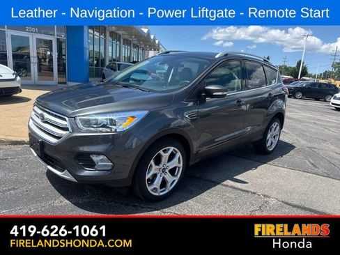 Used 2019 Ford Escape Titanium FWD image 2