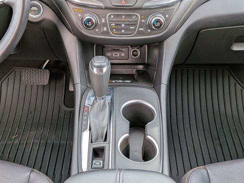 Used 2021 Chevrolet Equinox Premier image 21