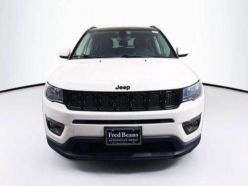 Used 2019 Jeep Compass Latitude AWD/4WD image 2