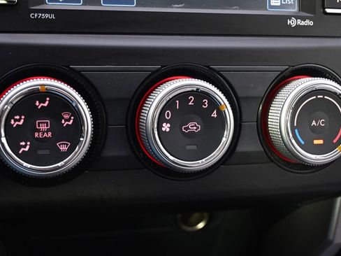 Used 2018 Subaru Forester 2.5i w/ Alloy Wheel Package image 31