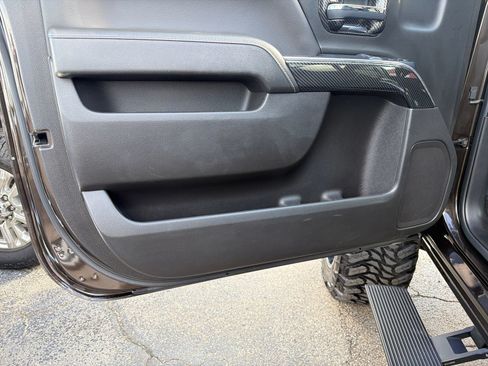 Used 2018 Chevrolet Silverado 1500 LT w/ LT Convenience Package AWD/4WD image 13