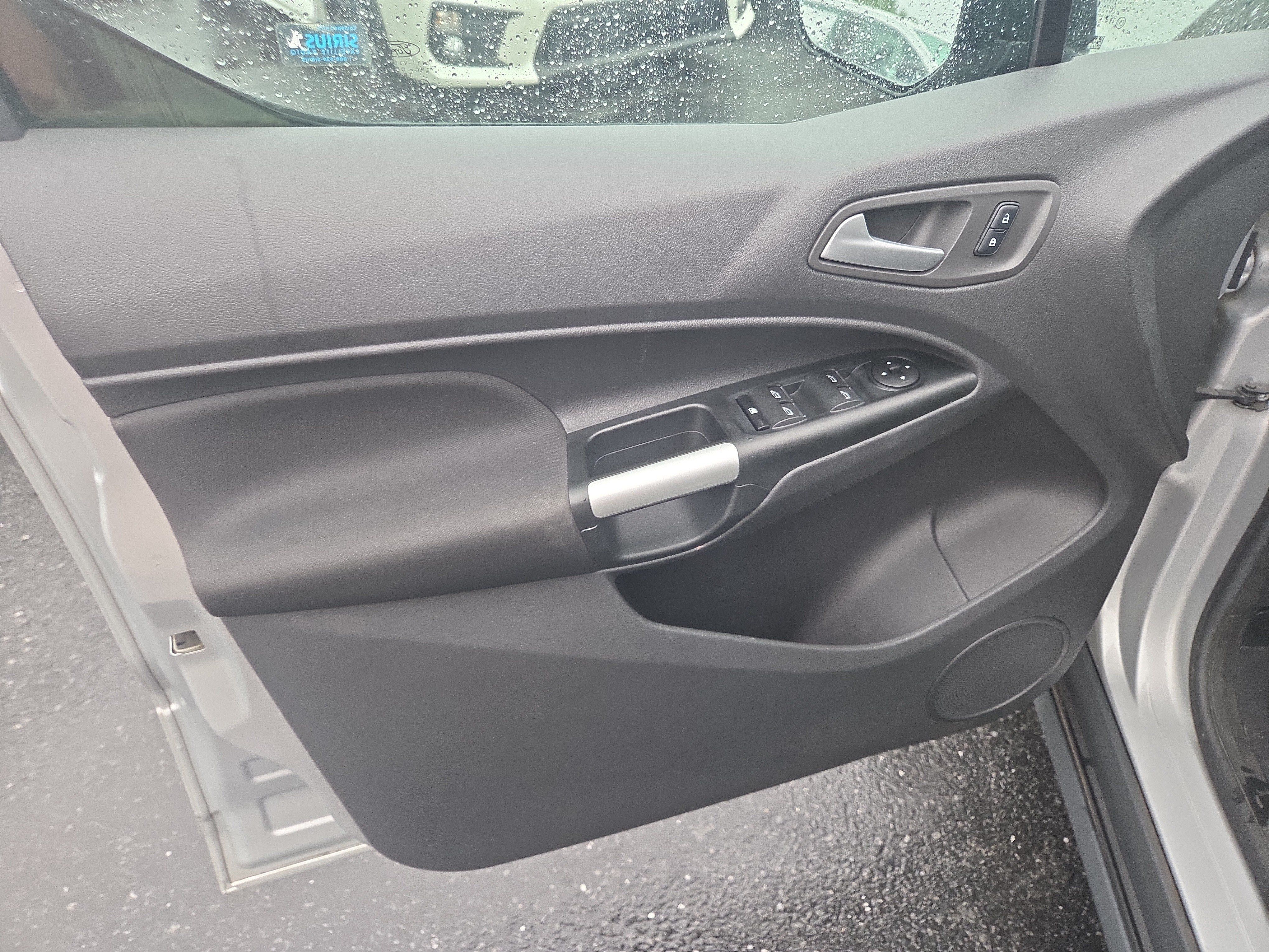 Used 2017 Ford Transit Connect XLT FWD image 15