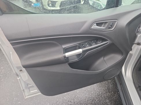 Used 2017 Ford Transit Connect XLT FWD image 15