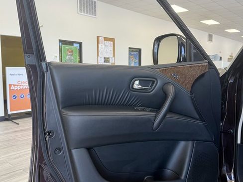 Used 2016 INFINITI QX80 2WD w/ Driver's Assistance Package image 15