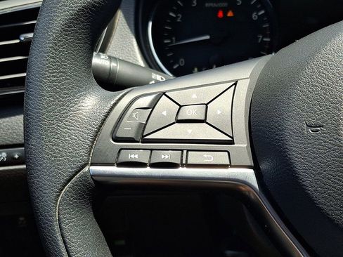 Used 2019 Nissan Rogue Sport SV AWD/4WD image 20